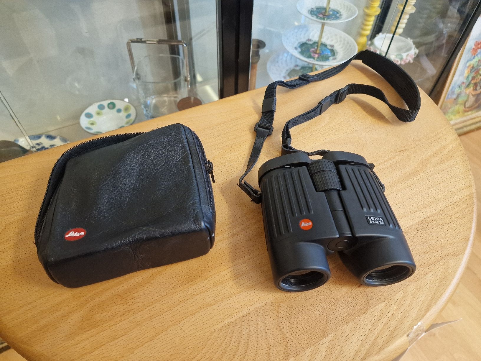Leica Binocoli: Leica 8x32 BA Fernglas mit Tasche – Usato da BERN venduto da Intarsia