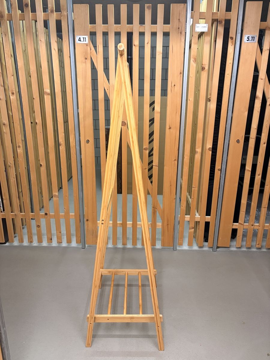 Altro in Decorazioni & Accessori: Kleiderständer – Usato da Basel venduto da l_i_p2dt 1