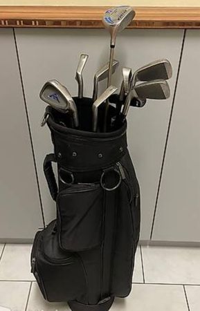 Golftasche mit Golfschläger