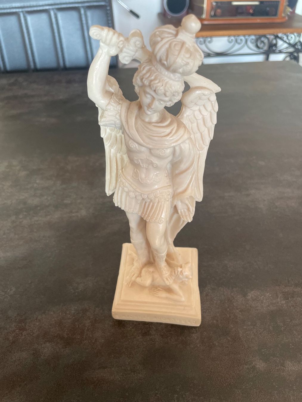 Statuette: Statuette San Michele Arcangelo en Résine – Usato da Vallamand venduto da Bricbracbroc82 3