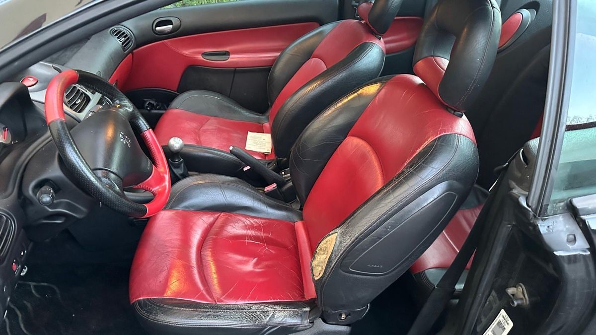 Peugeot Automobili: PEUGEOT 206 2.0 Cabrio – Usato da Münchenbuchsee venduto da september72 5