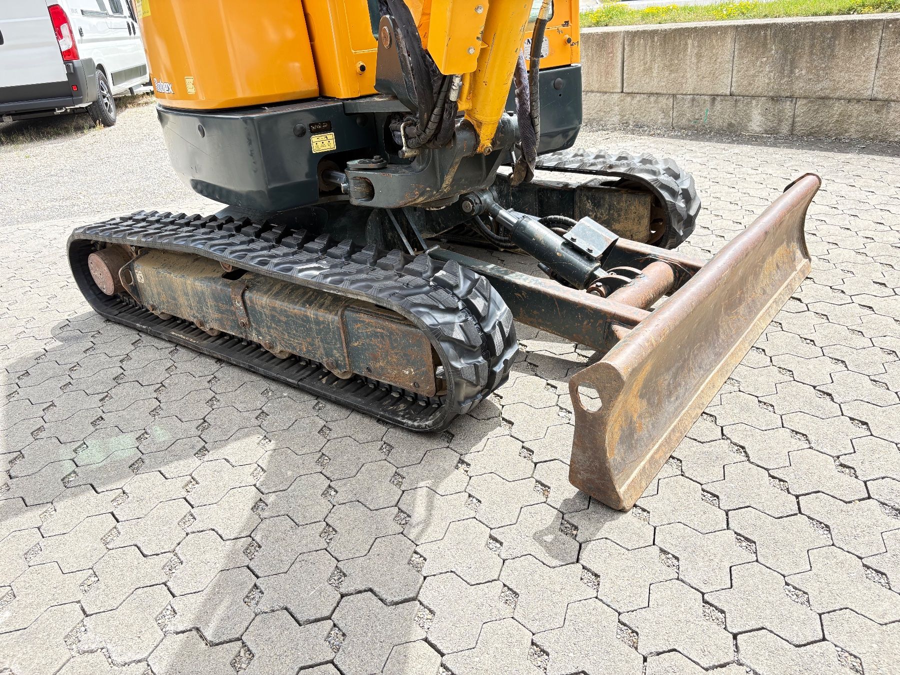Hyundai Escavatori: Hyundai R35Z-9 – Usato da St. Erhard venduto da Bre-26 3