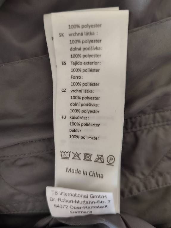Giacche: Urban Classics ZIP-Jacke Grösse M grau 100% Polyester  – Usato da Basel venduto da Evandervaart 3