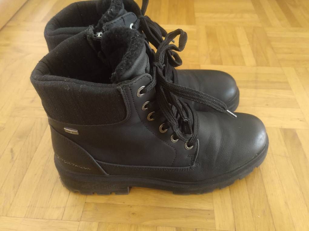 Scarpe da donna: Schwarze Boots, Tom Tailor, Grösse 40 – Usato da Samedan venduto da t_p_8nvs 3