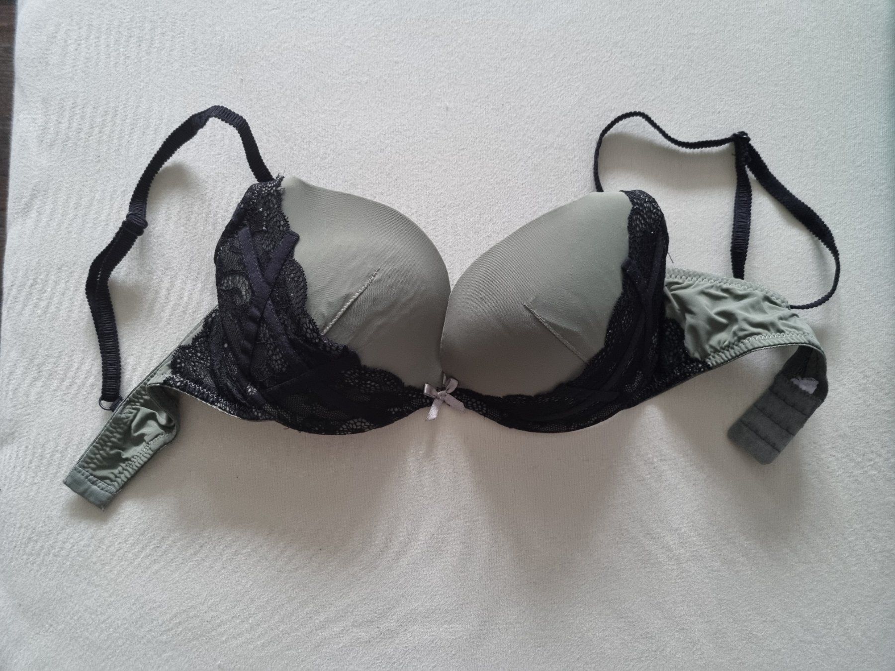 Altra biancheria intima: Zwei schöne Push-Up BH's – Usato da Gams venduto da federli29 2