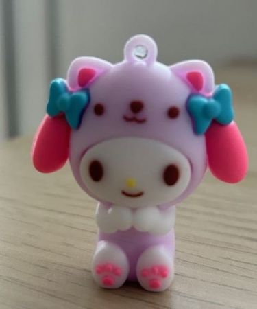 My Melody: 1 pendentif 3D silicone