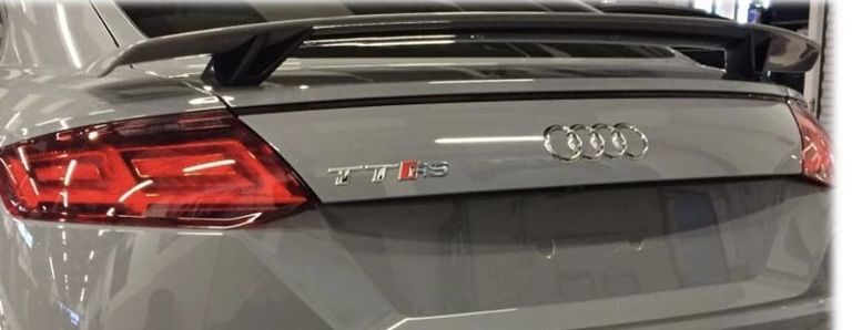 Audi Tutti pezzi di ricambio auto: Audi TTRS 8s Heckspoiler Orginal – Usato da Oberburg venduto da sta_v79r