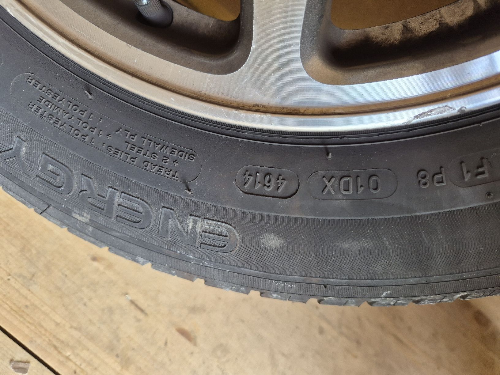 Toyota Felgen: 4x Sommerreifen mit Alufelgen 185/65 R14 Michelin  – Gebraucht aus Brülisau von jewelrybonney 4