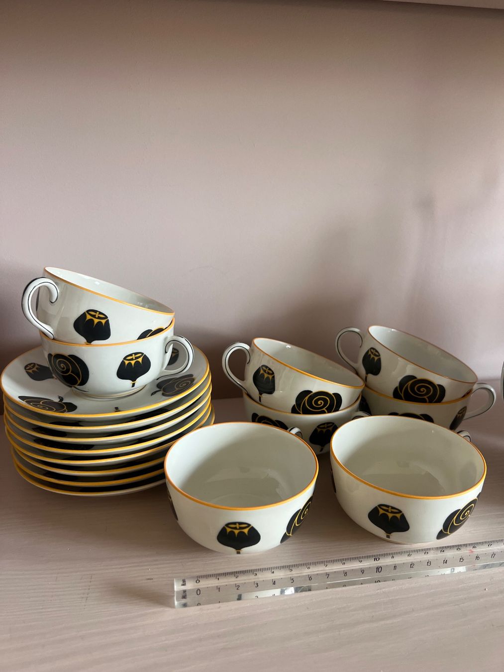 Set di piatti: Vintage Limoges tea service – Usato da Lausanne venduto da NYC67 2