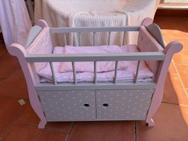 Puppen Bett aus Holz, wenig gebraucht