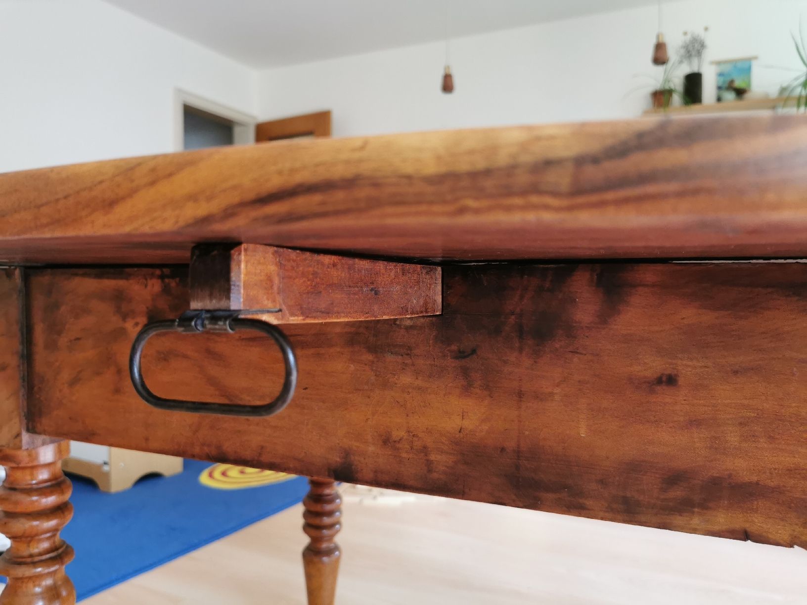 Tavoli: Nussbaum Esstisch, liebevoll restauriert – Usato da Stäfa venduto da sitzgruppe2012 3
