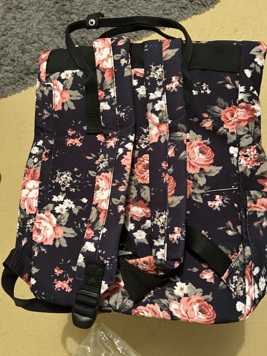 Zaini: Rucksack Rolltop neu – Nuovo e nell'imballaggio originale da Wohlen b. Bern venduto da Honeypie 1