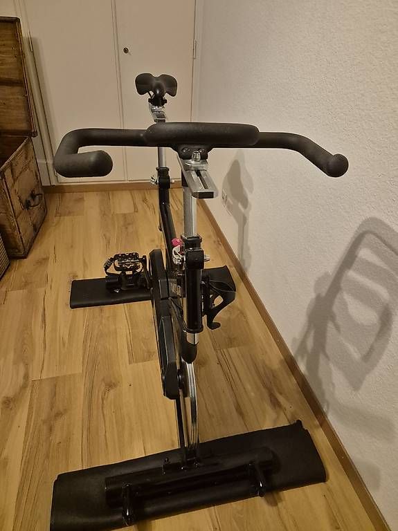 Tunturi Hometrainer: Tunturi Platinum Pro Sprinter Hometrainer – Usato da Zürich venduto da pompiersmartin 2