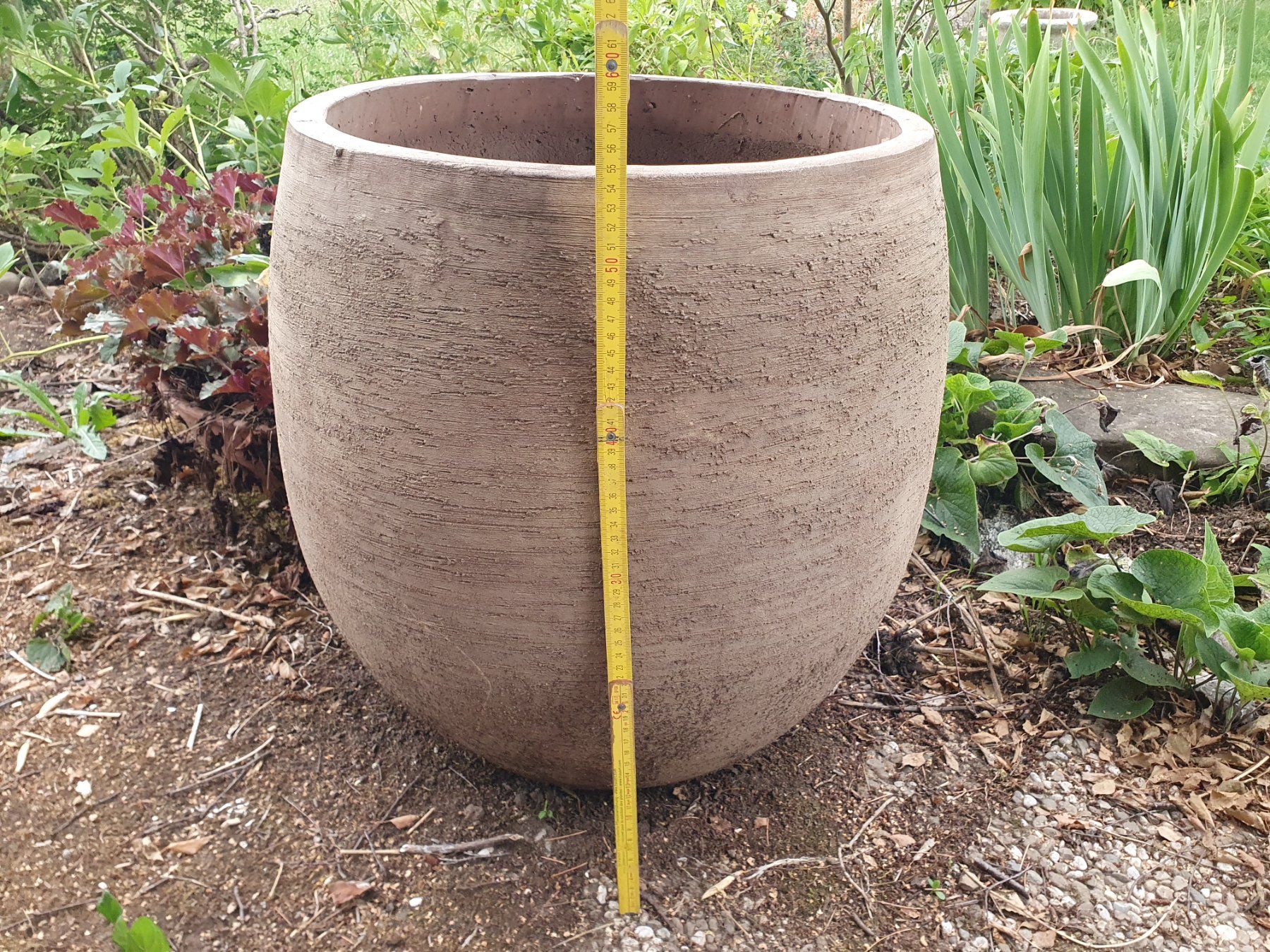 Pots de fleurs: Grosses Pflanzgefäss aus Terracotta – D'occasion à Steffisburg par C.Kreuzer 1