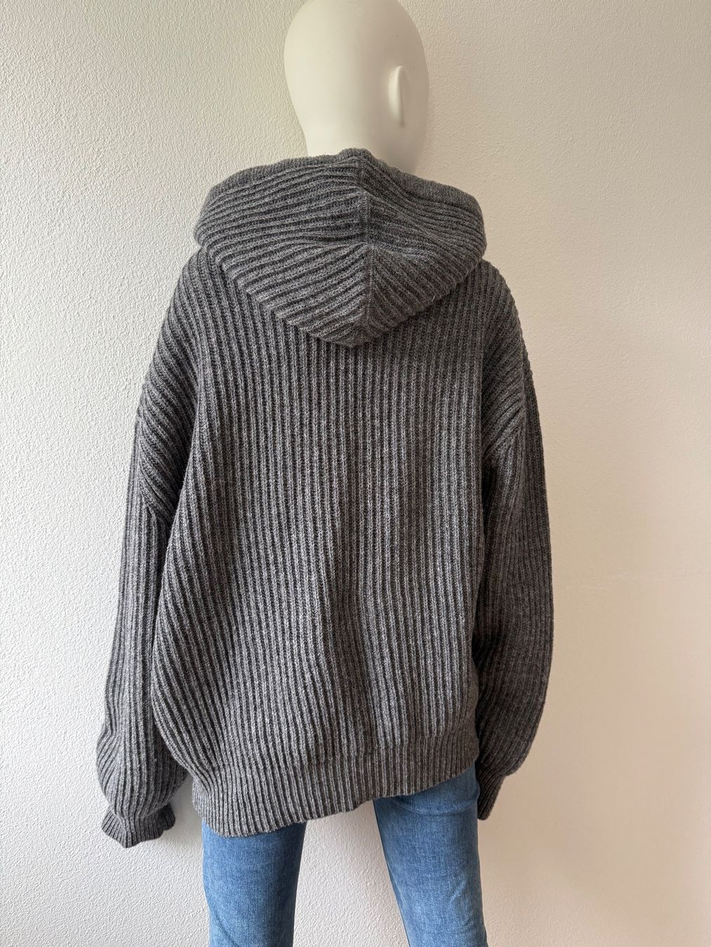 Maglioni & Felpe: Ami Pullover Sweatshirt – Nuovo (secondo la descrizione) da Winterthur venduto da 19.19 3