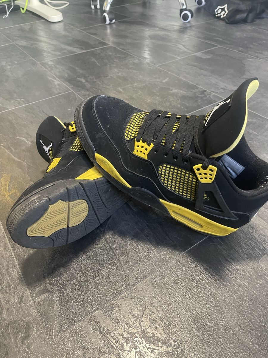 Herrenschuhe: Jordan 4 Thunder Grösse 46 – Neu (gemäss Beschreibung) aus Buchs SG von mar_ktz7 1