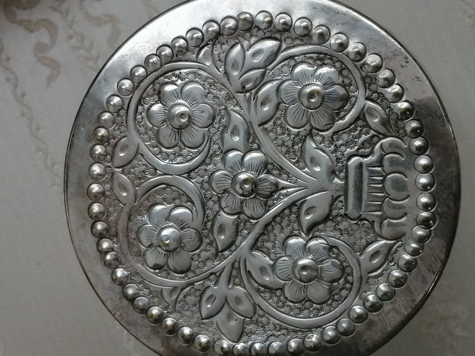 Bicchieri: Vintage Glas mit versilbertem Deckel – Usato da Rheinfelden venduto da Cleopatra2000 1