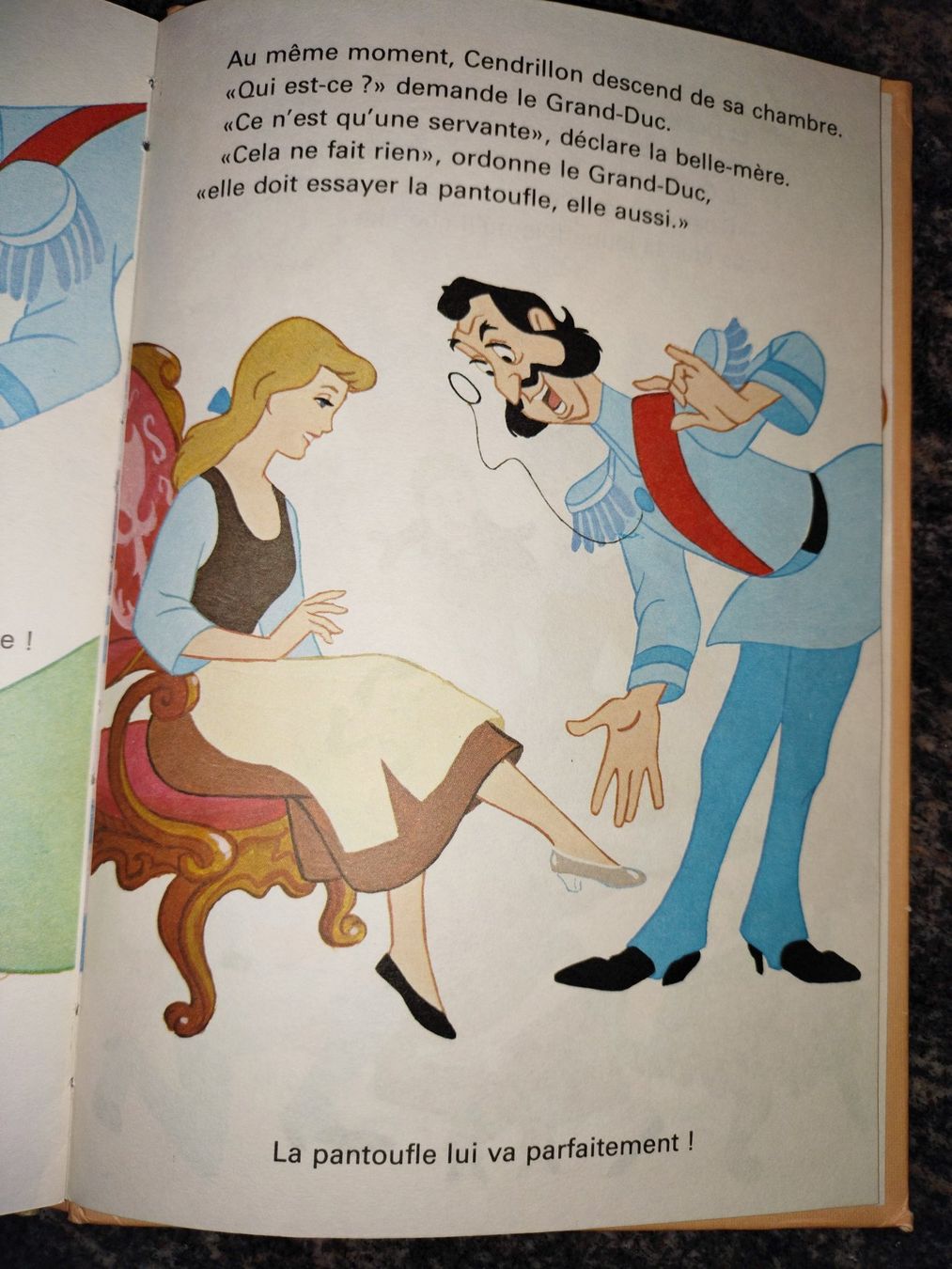 Libri: Cendrillon Mickey - Club – Usato da Cortaillod venduto da rozinna 9