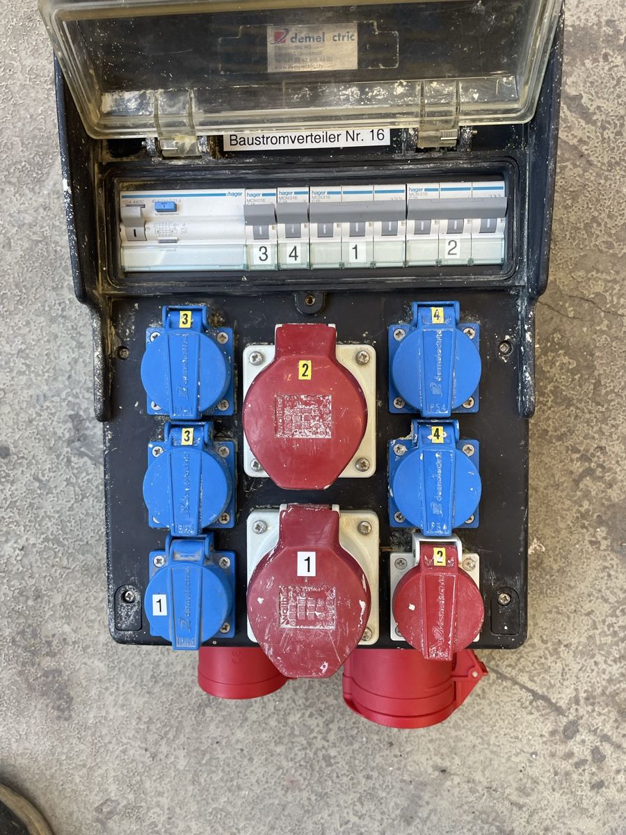 Electrotechnique: Baustromverteiler – D'occasion à Eschenbach SG par Roger-Fuss 1