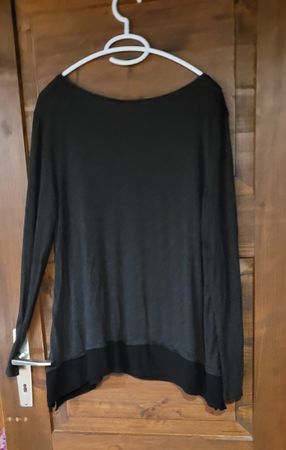Schwarzes Langarmshirt von Desigual mit zwei Lagen-Look Gr. 