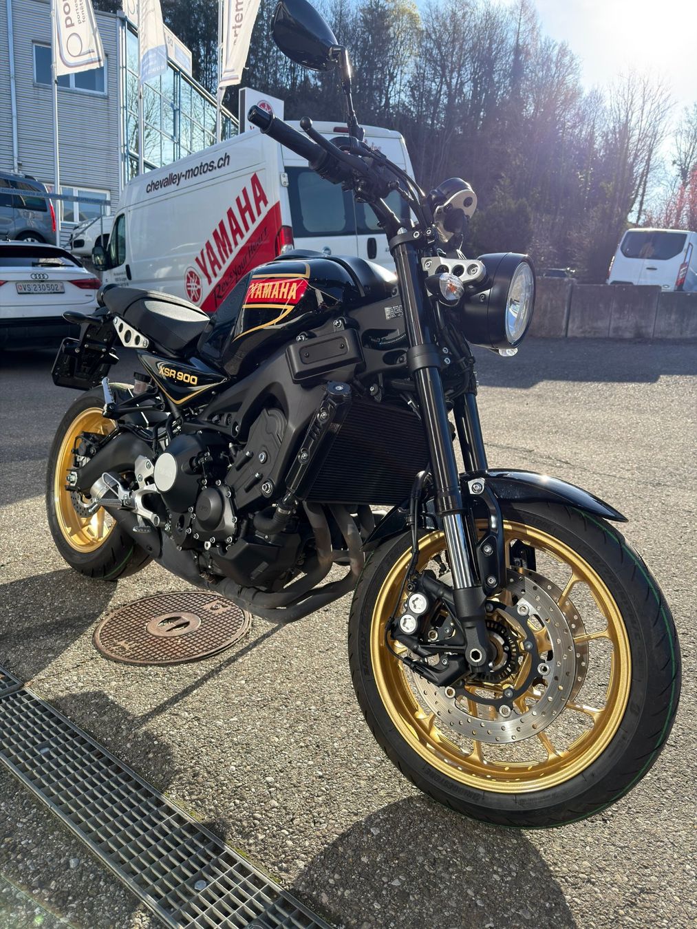 Yamaha Strada: Yamaha XSR900 Black – Usato da Blonay venduto da mar_pb88 3