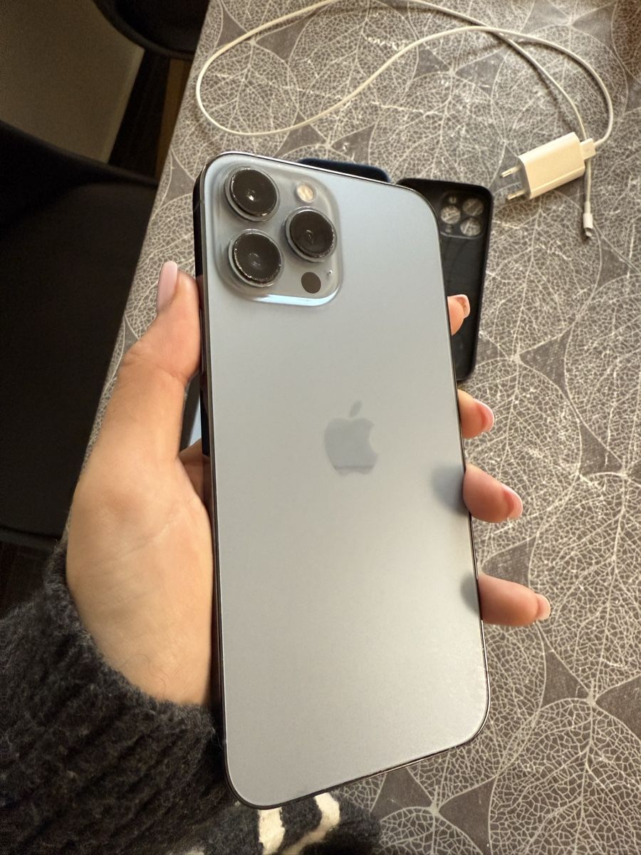 Apple Telefoni cellulari / Smartphones: iPhone 13 Pro max 128GB top Zustand – Usato da Luzern venduto da Lorena.haj 7