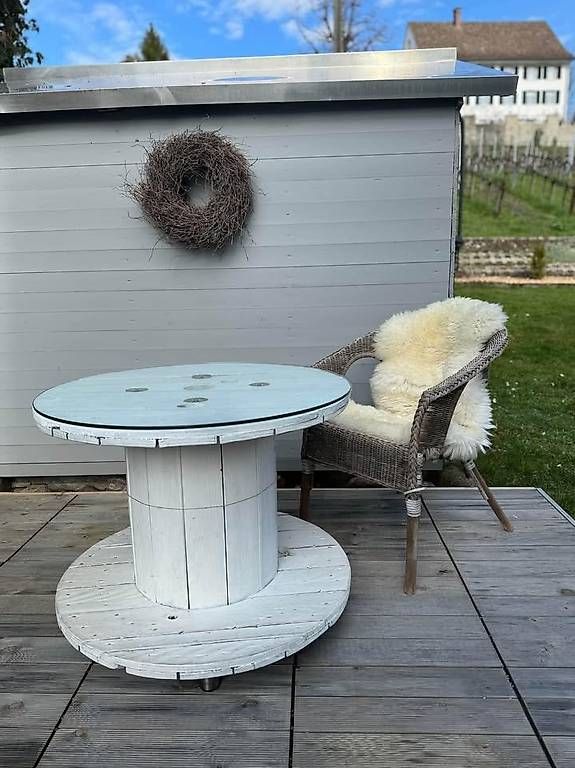 Tische: Gartentisch Rund / Kabeltrommeltisch – Gebraucht aus Stäfa von Mysteria30