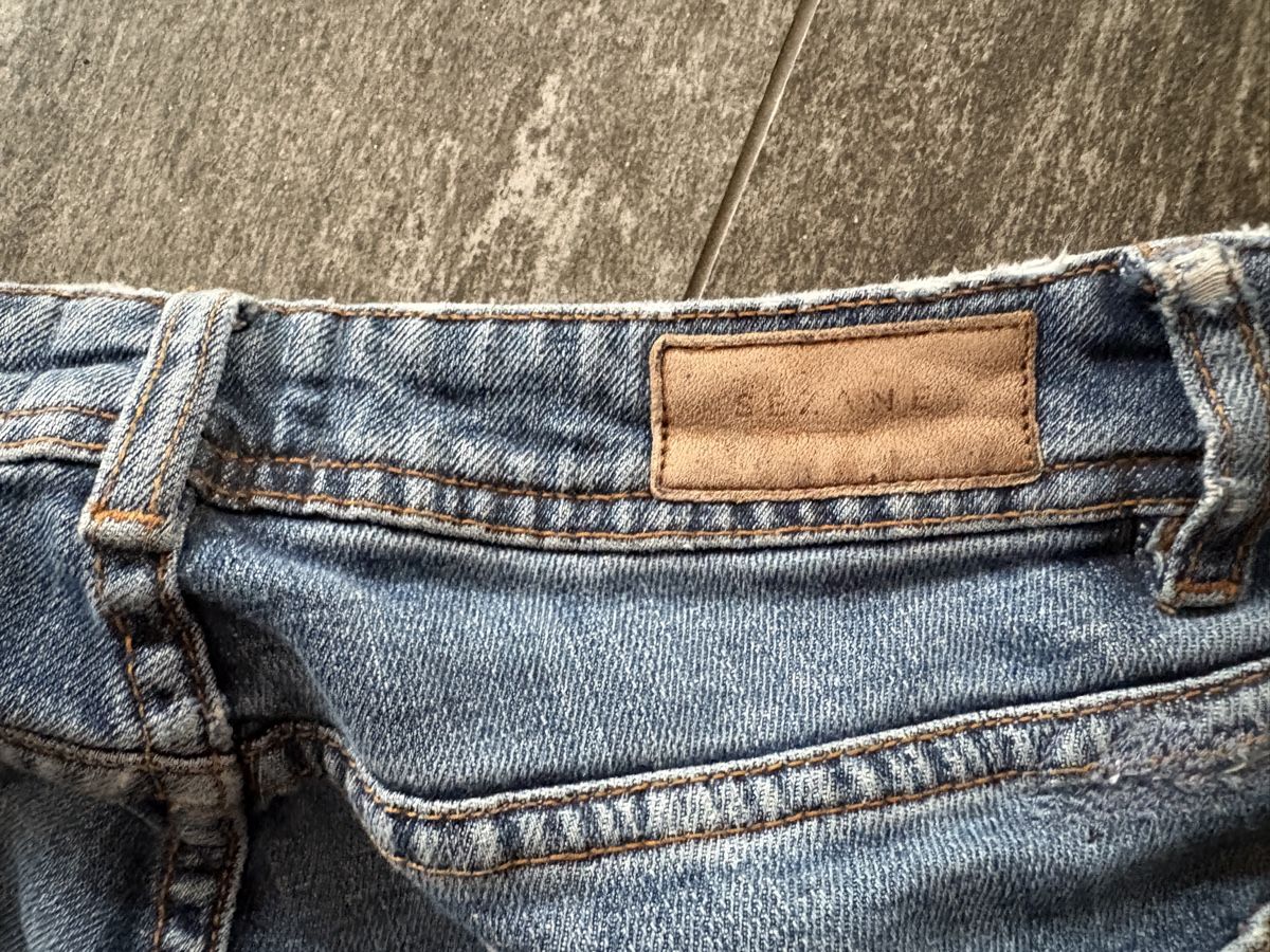 Sezane Jeans: Jeans Sézane 27 – Gebraucht aus Lausanne von Soins 1