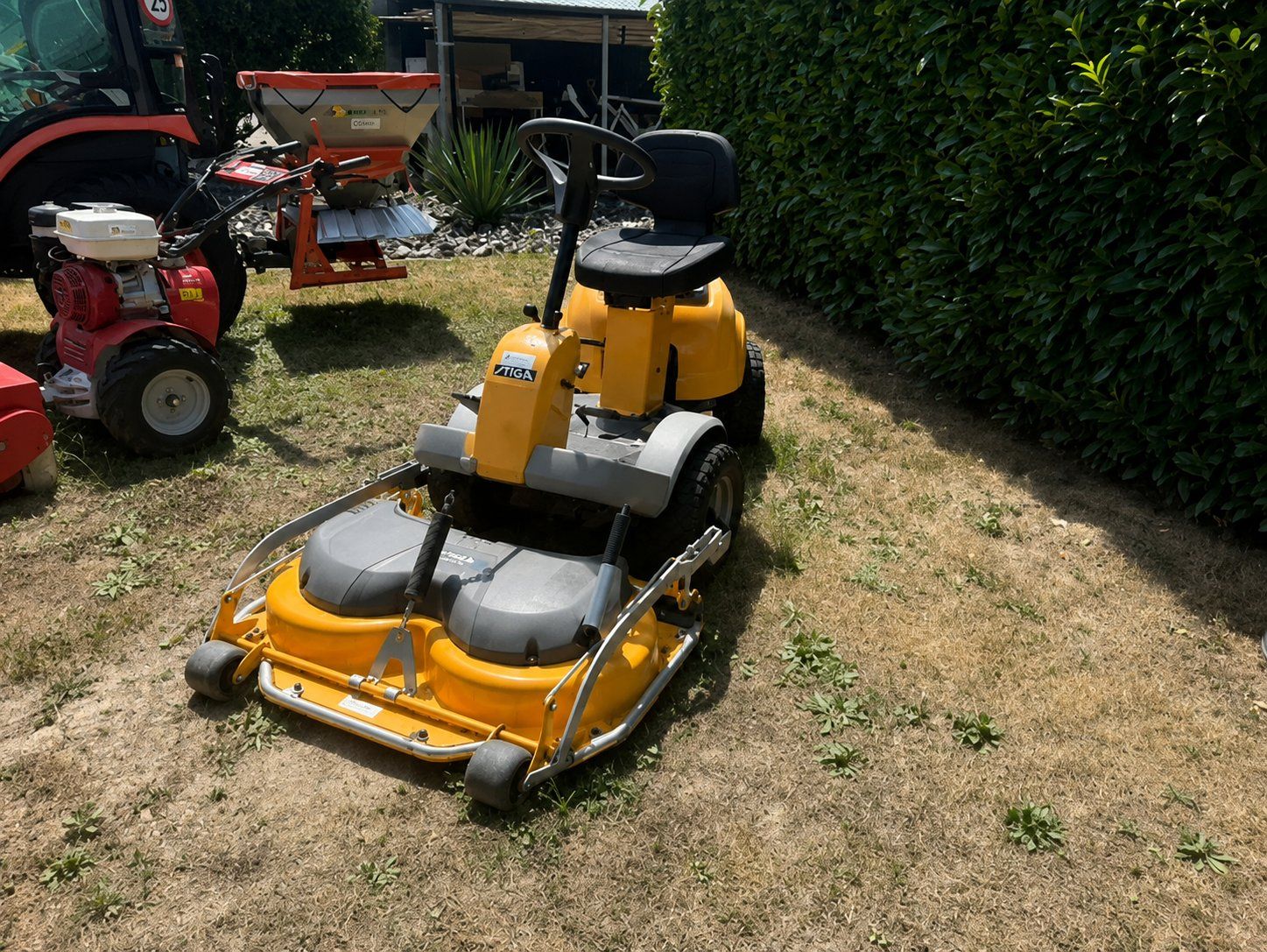 Stiga Tagliaerba: Aufsitzmäher Stiga Park 16 Compact mit Mähwerk – Usato da Gerlafingen venduto da Ernst-Moser-GmbH 1