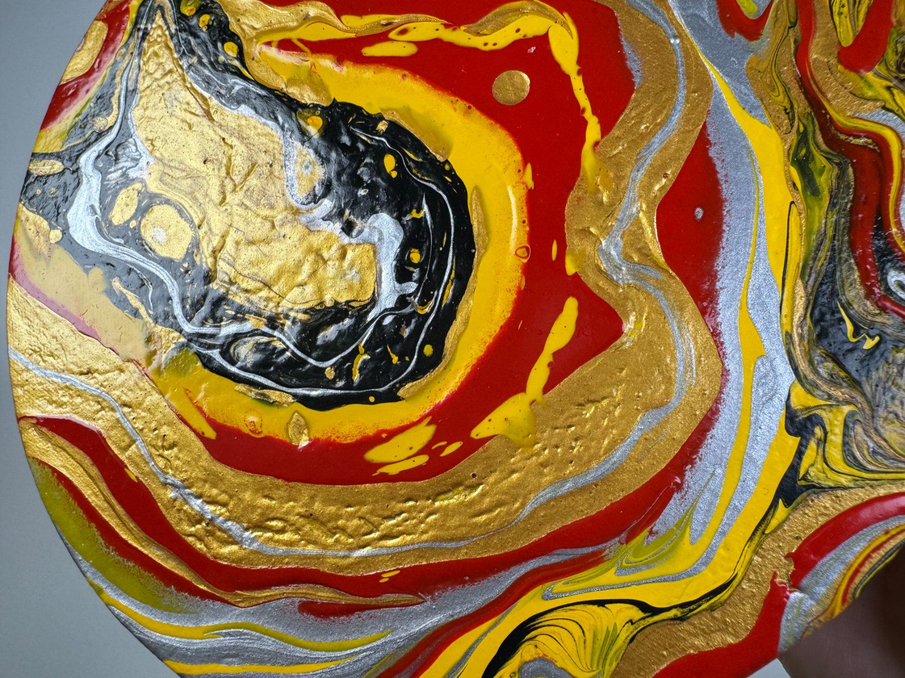 Dipinti: Acryl-Flüssigmalerei, kreisförmig – Usato da Schlieren venduto da MayaSheng1983 1