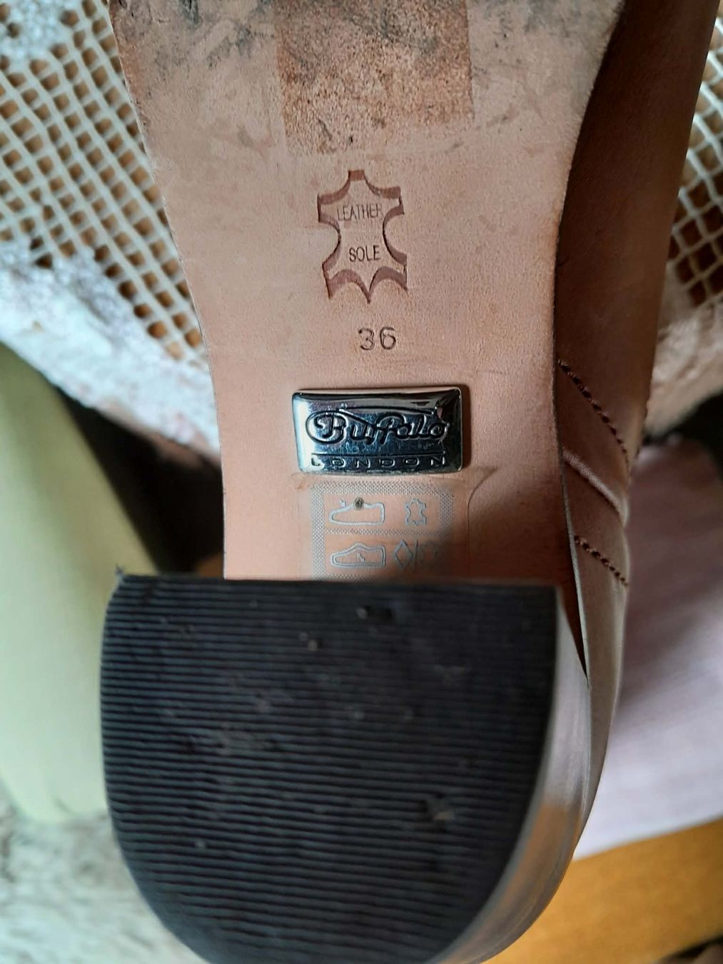 Buffalo Damenschuhe: Echtlederstiefel von BUFFALO, Grösse 36 – Gebraucht aus Solothurn von BelleEpoque 2