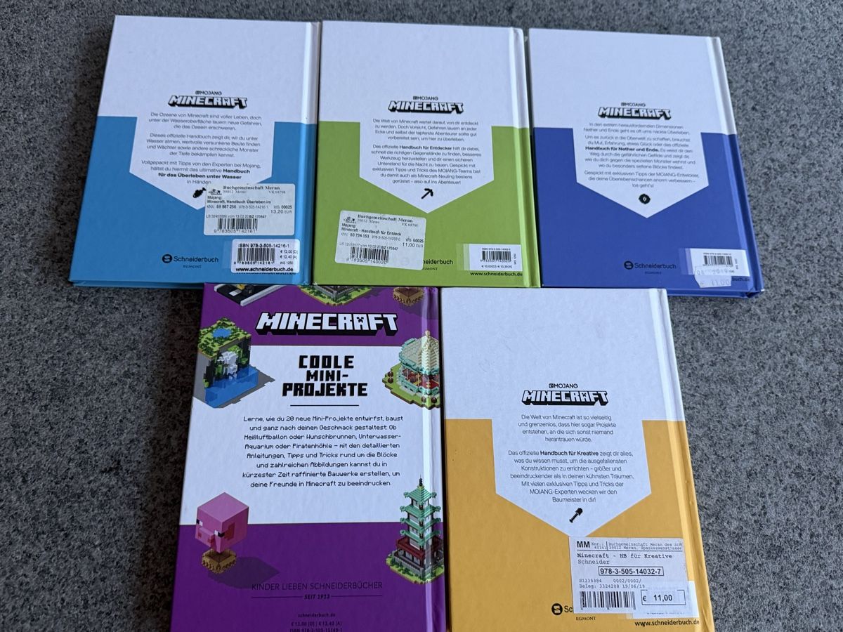Libri: Minecraft Game Handbücher Set 5 Stk Bücher  – Usato da Deitingen venduto da Himhip 1