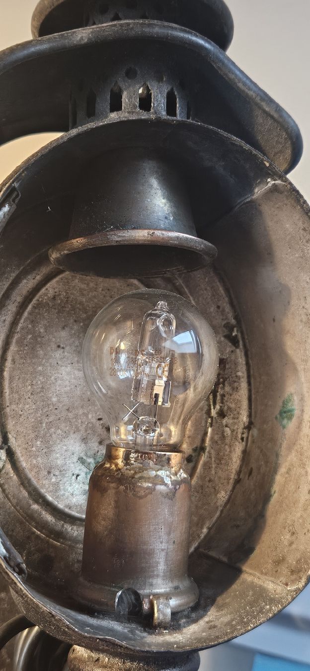 Lampade: Alte Kutschenlampe mit Wandhalterung – Usato da Belp venduto da Ginus85 9