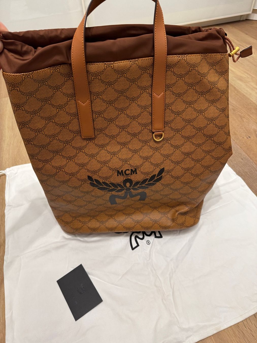Mcm Zaini: Original Neu MCM LAURESTOS COATED Rucksack – Nuovo (secondo la descrizione) da Wangen SZ venduto da Rol_20 1