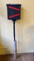 Alte Bahnlampe von Bahnschranke