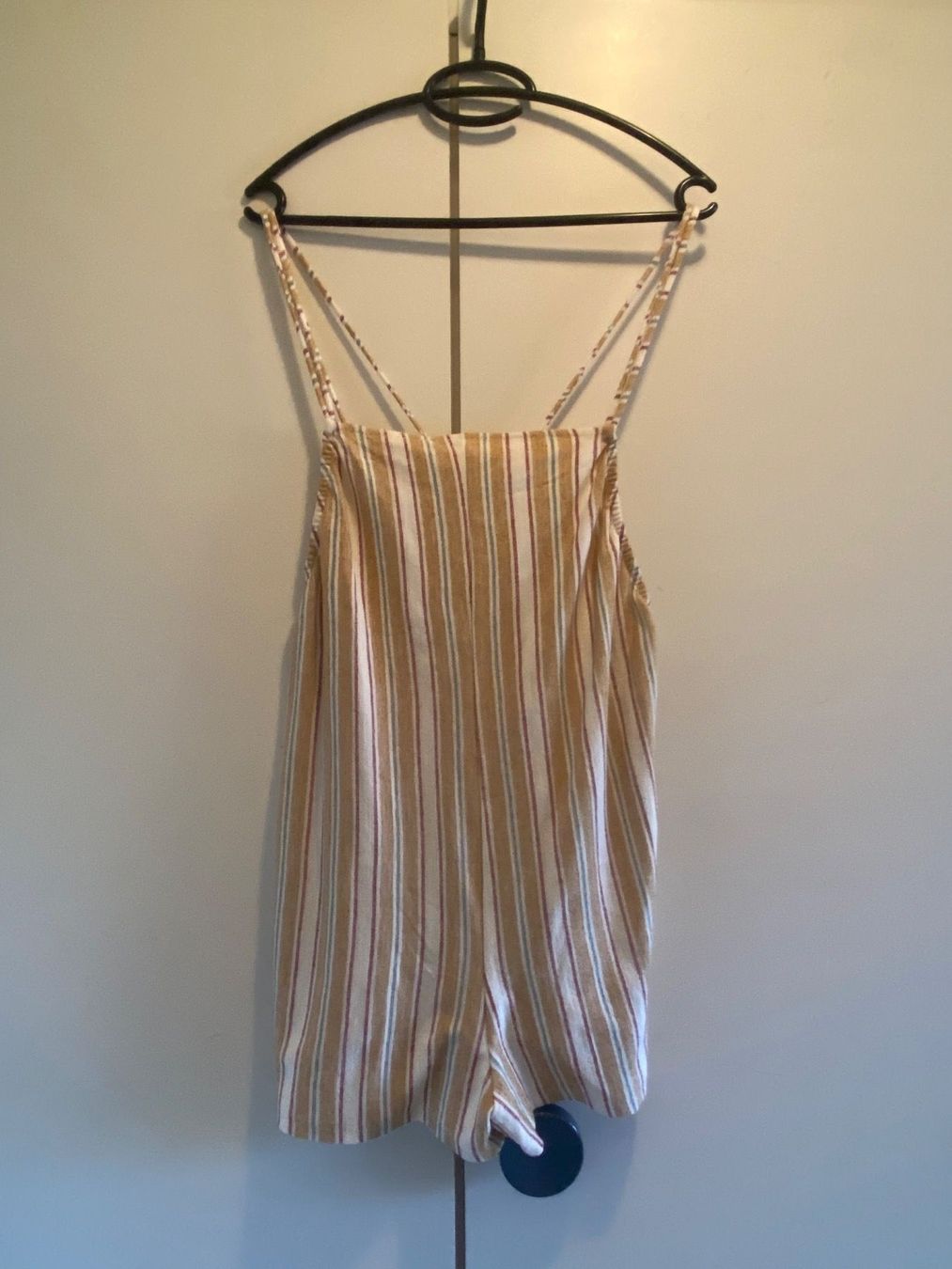 Bershka Tute: Combinaison-short à dos nu - Bershka - taille S – Nuovo (secondo la descrizione) da Genève venduto da Lucie.hwrth