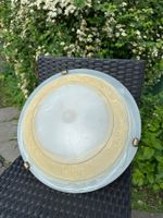 Vintage Deckenlampe - Klassisches Design mit Zierring