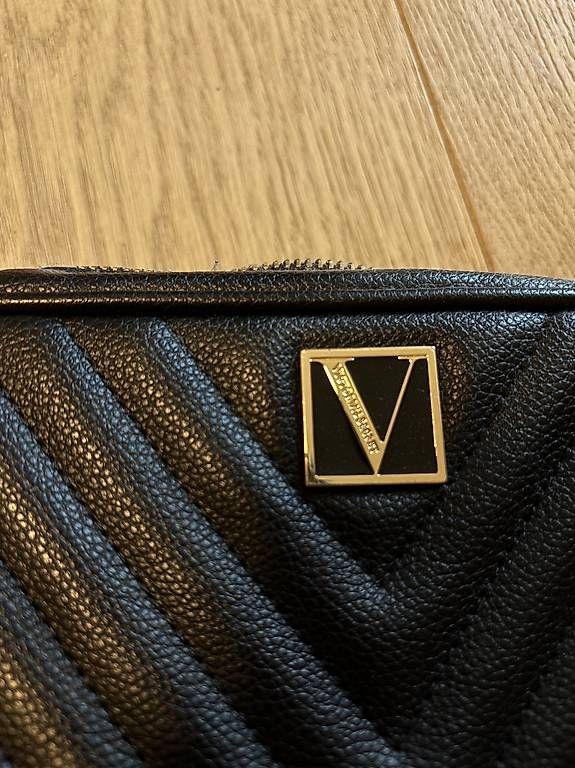 Borse da donna: Borsa nera - Victoria Secret – Usato da Cademario venduto da ana_zp9b 1