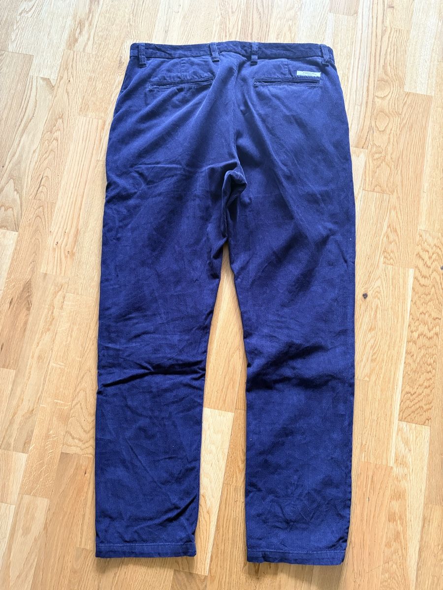 Element Pantaloni: Cordhose der Marke "Element" in Grösse 33 – Usato da Solothurn venduto da M_A_R_C_O_ 3
