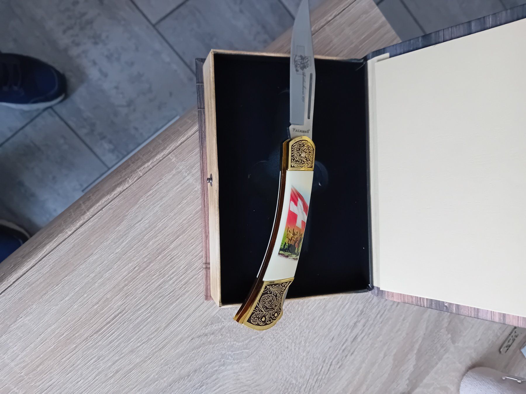 Coltelli tascabile: Zu verkaufe – Nuovo e nell'imballaggio originale da Menziken venduto da cosy10 1