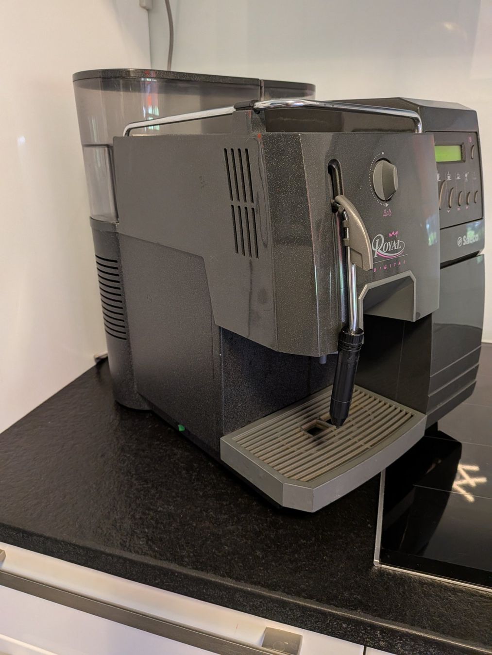 Saeco Macchine per caffè & Macchine per espresso: Machine à café Saeco Royal Digital – Usato da Sion venduto da maxpassion 2
