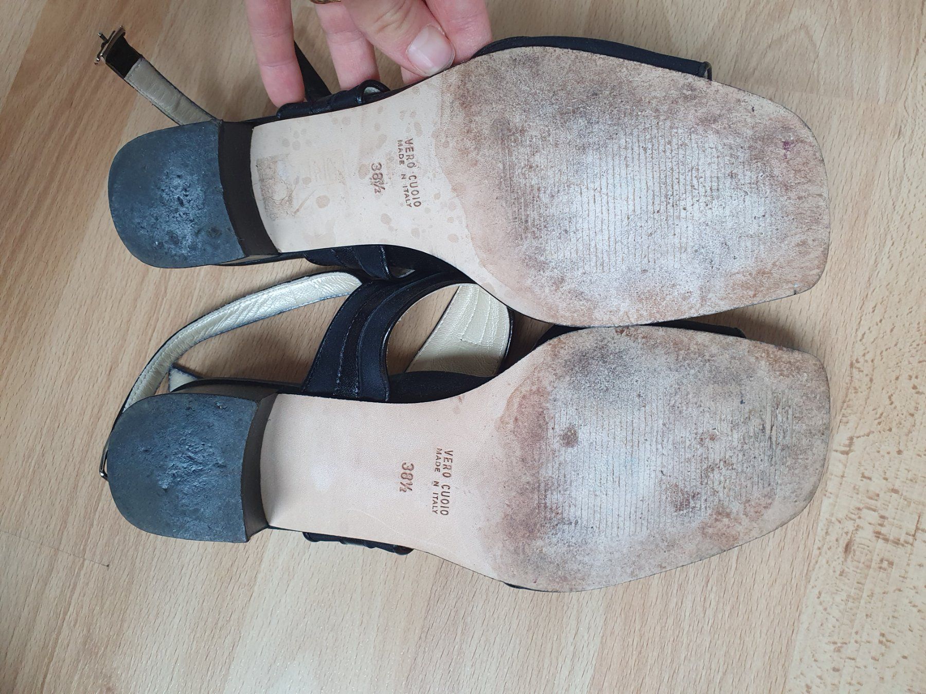 Damenschuhe: Perli Schwarze Sandalen, Grösse 38.5 – Gebraucht aus Bern von Helays 6