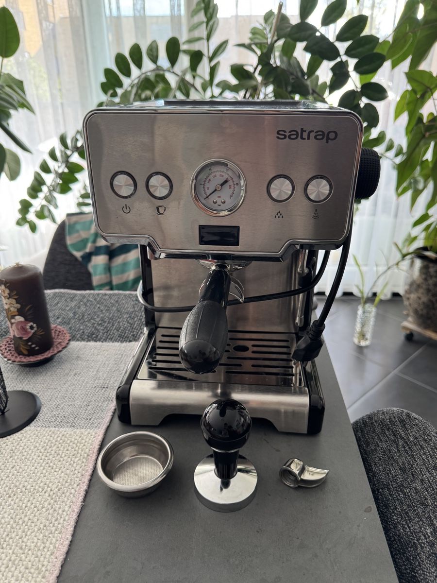 Satrap Espressomaschine - Kassensturz Testsieger ;) (Gebraucht) in ...