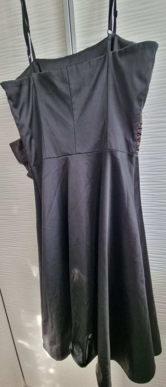 Vestiti & Gonne: Trägerkleid gr.128/134 – Nuovo (secondo la descrizione) da Grossdietwil venduto da GNOM313 3