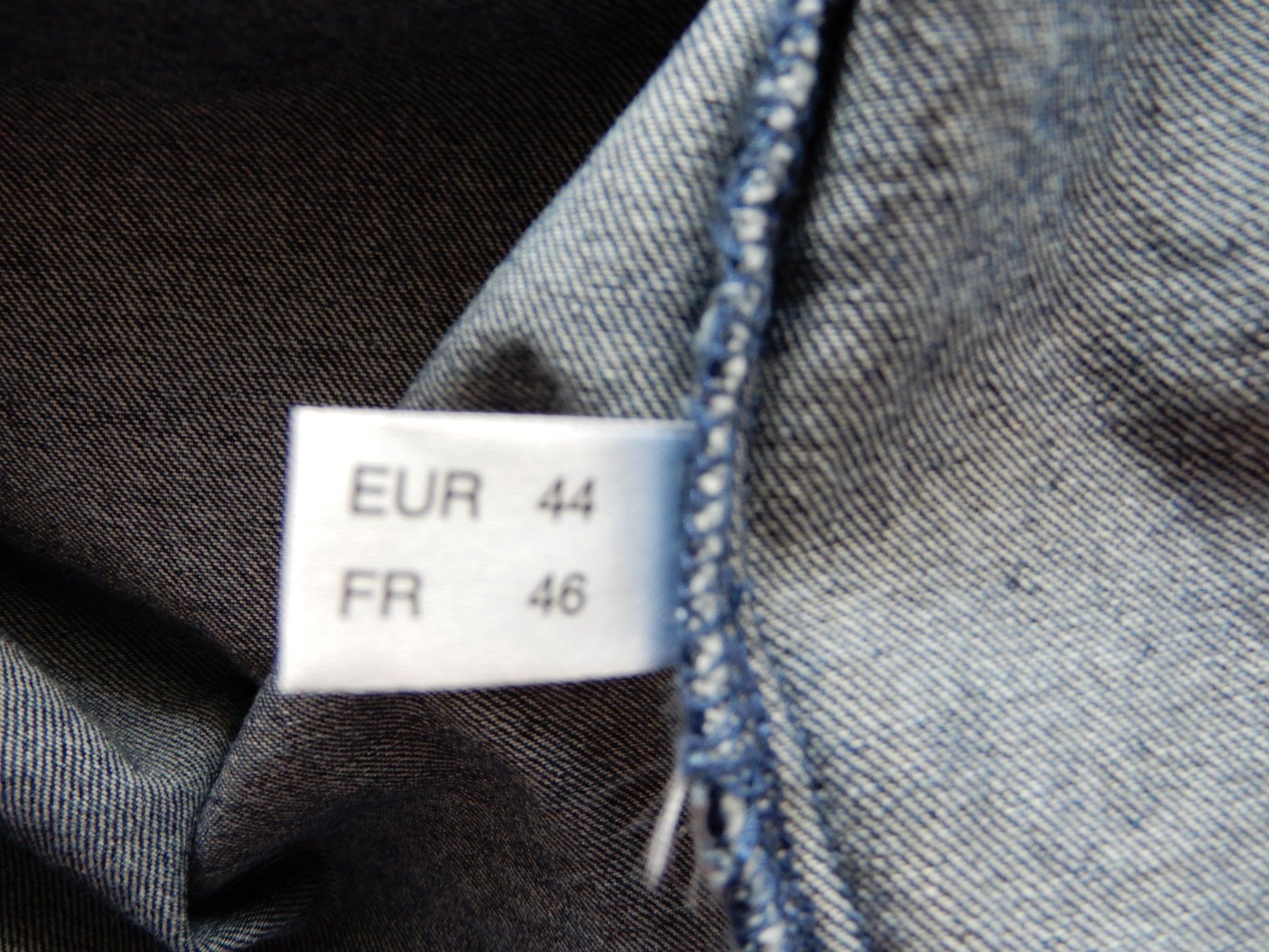 Gonne: Jeansrock Grösse 44, blau – Usato da Burgdorf venduto da Liss 3