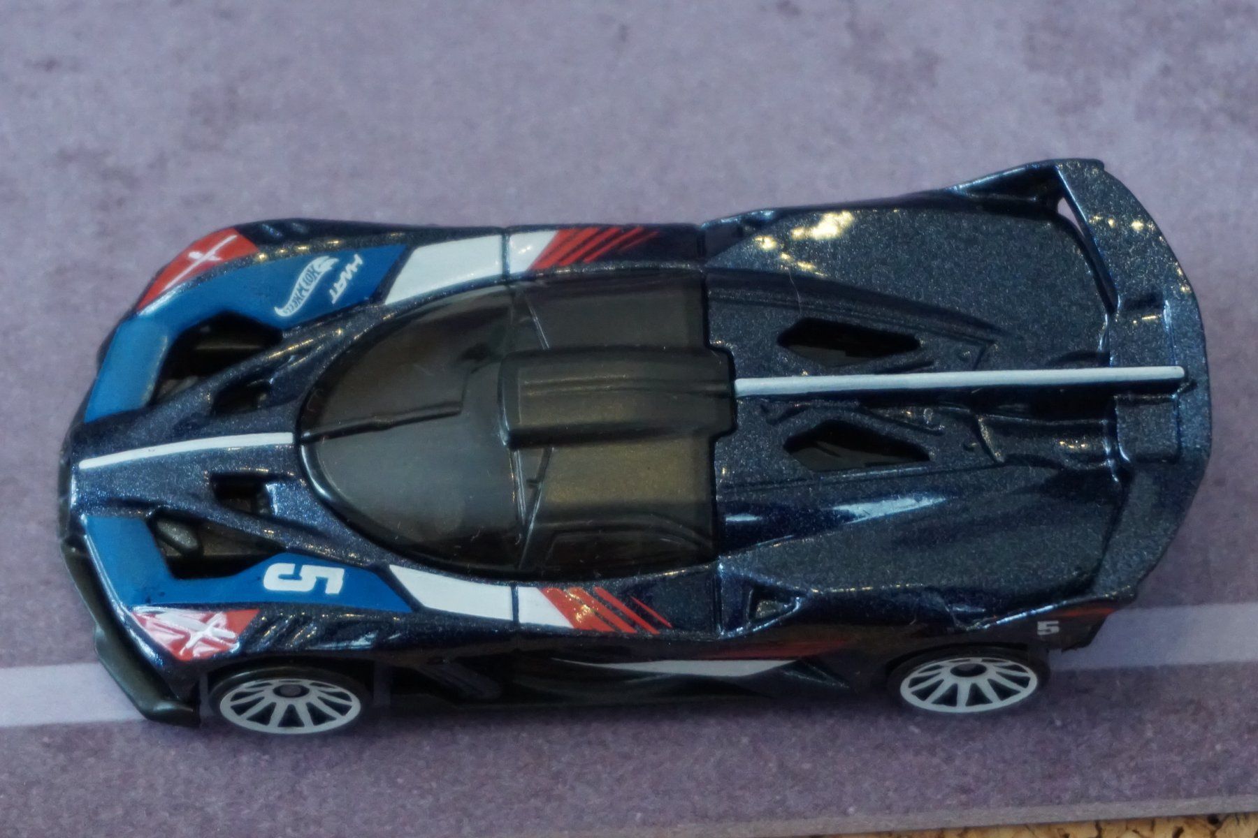 Hot Wheels Voitures modèles: HotWheels Bugatti Bolide TOP !!!!!!!!!!!!!!!!! – D'occasion à Reiden par Doppeldecker69 4