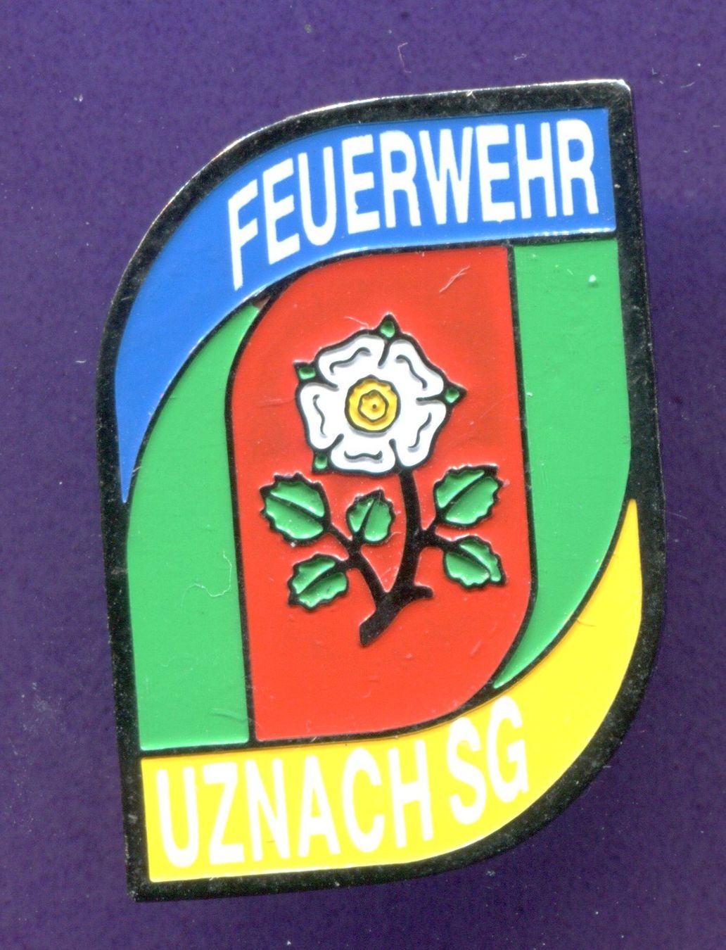 Placchette & Badge: Feuerwehr  UZNACH  SG – Usato da Winterthur venduto da Sammleroase