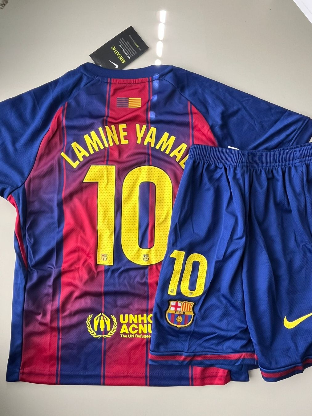 Leibchen & Hosen: Lamine Yamal Barcelona – Neu und originalverpackt aus Worben von zai_dv76