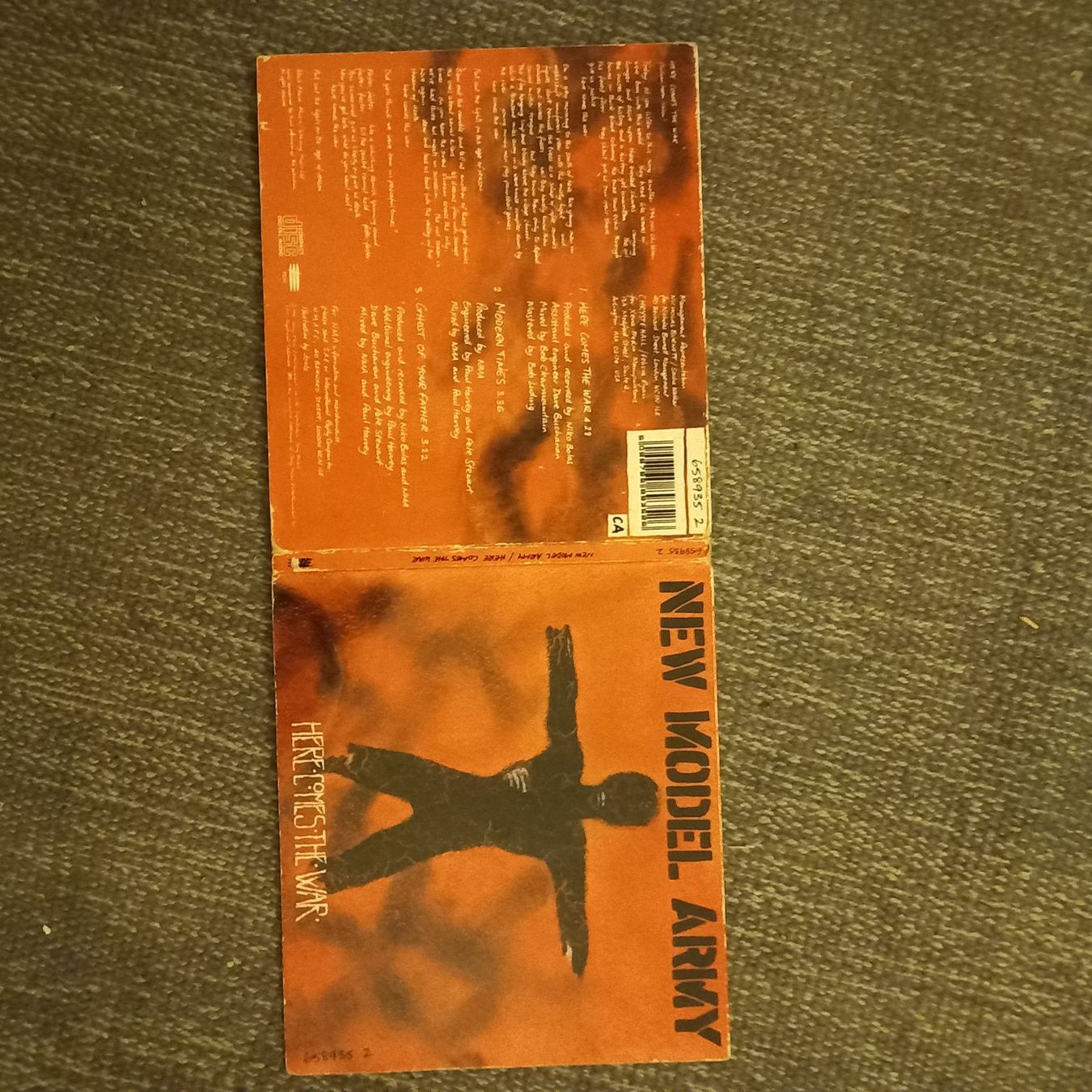 CD: New model army- here...(digi) – Usato da St-Cergue venduto da VeganWarrior