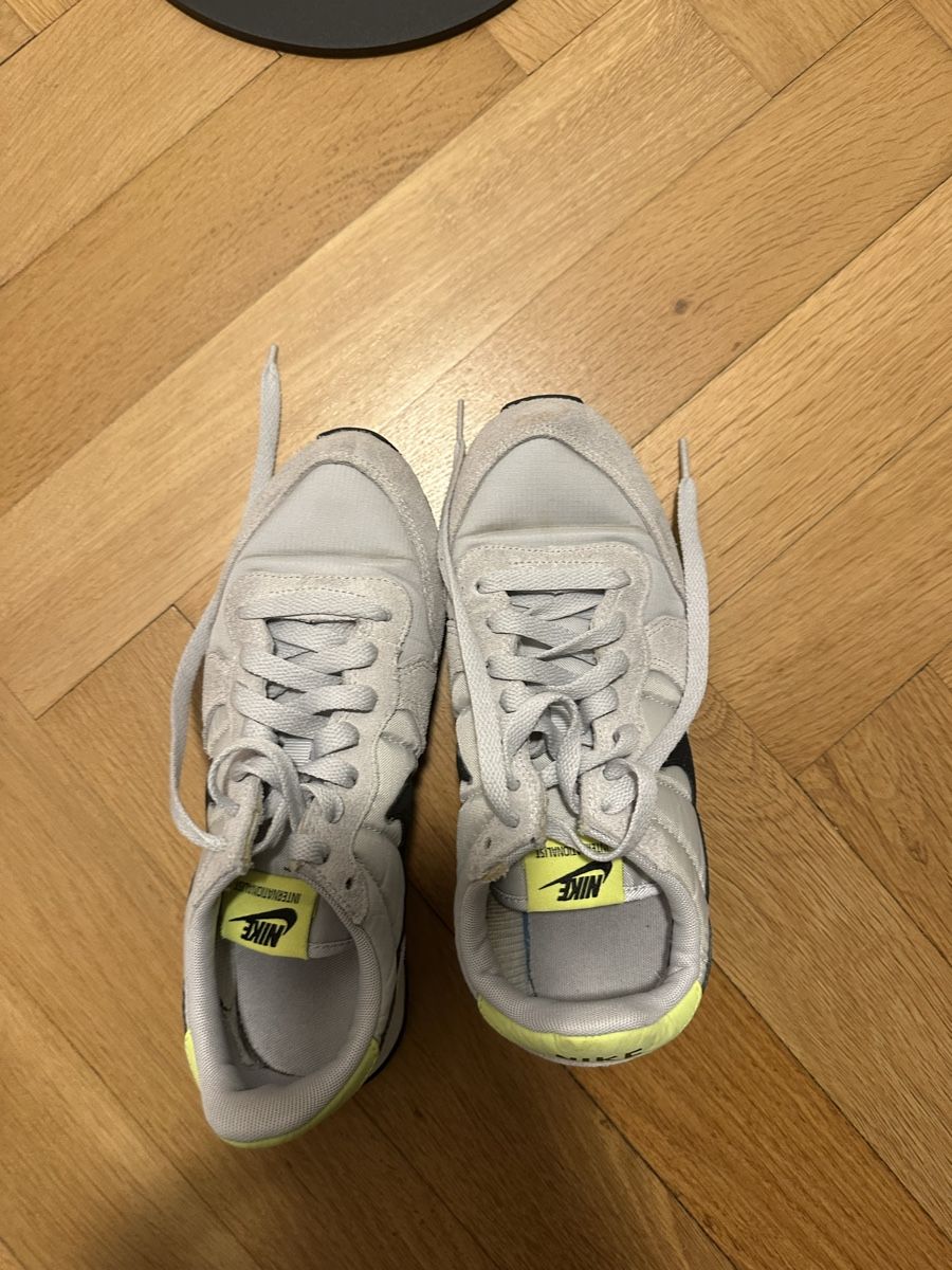 Nike Scarpe da uomo: Nike Sneakers – Usato da Lugano venduto da GGcloset